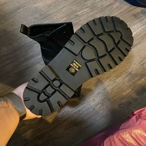 Very cute boots